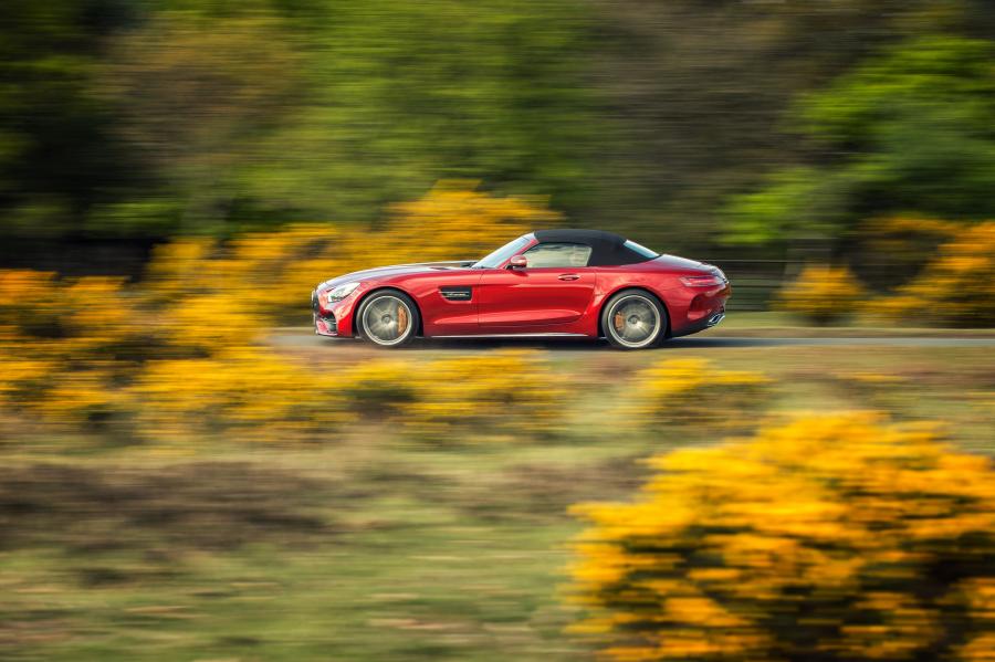  Mercedes-AMG GT C Roadster 2017 года  (UK) (фото 38 из 40)